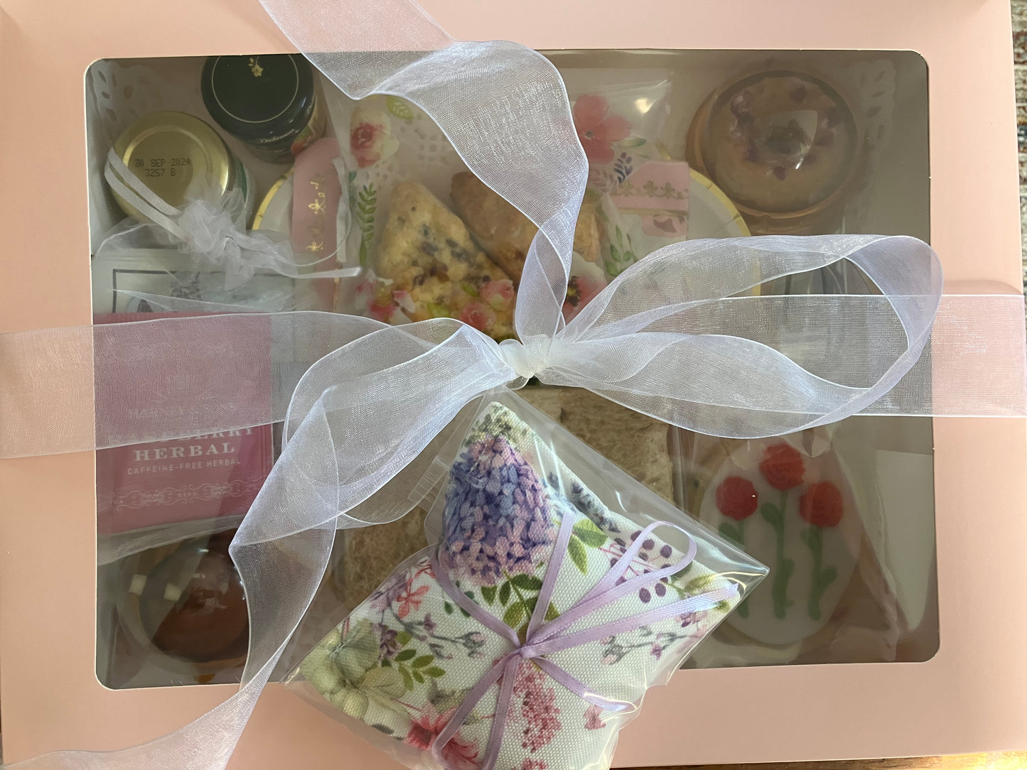 Traditional Afternoon Tea Box